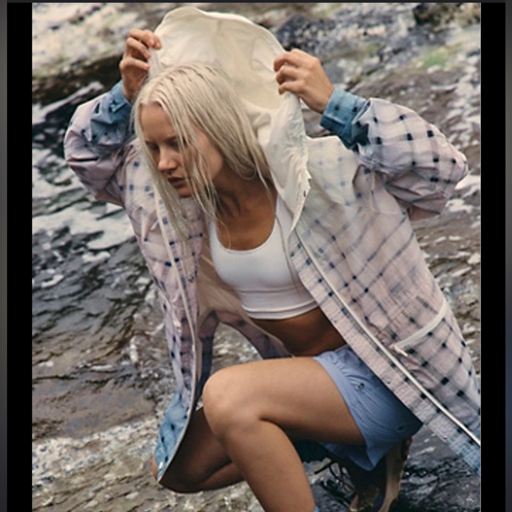 Free People Movement Singin' In The Rain Printed Packable Jacket NWT $238 - Picture 3 of 13